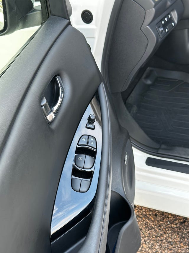 2021 NISSAN LEAF - 36