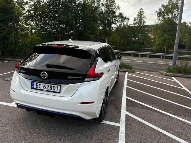 2021 NISSAN LEAF - 18