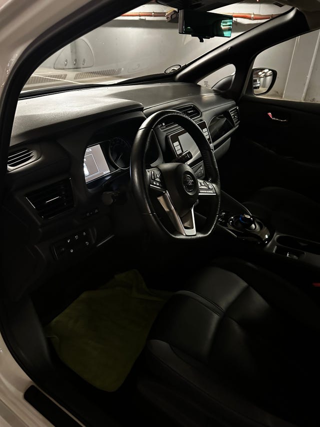 2021 NISSAN LEAF - 15