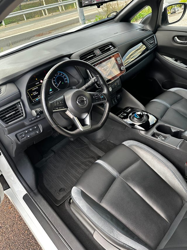2021 NISSAN LEAF - 23