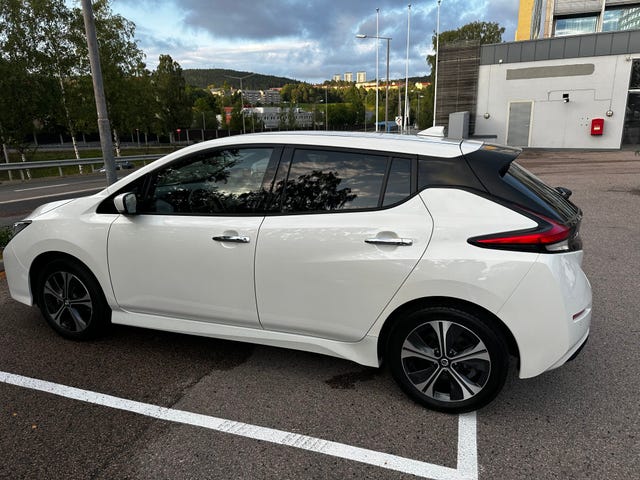 2021 NISSAN LEAF - 16