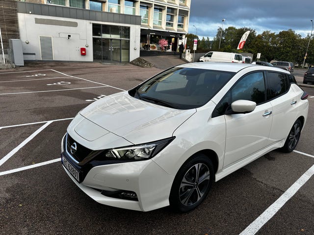 2021 NISSAN LEAF - 21