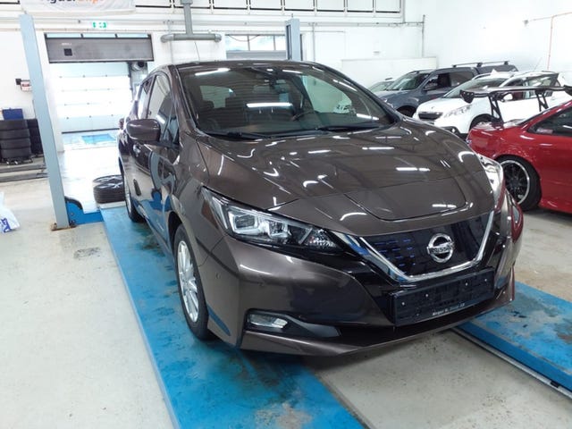 SJNFAAZE1U0024281 2018 NISSAN LEAF-1