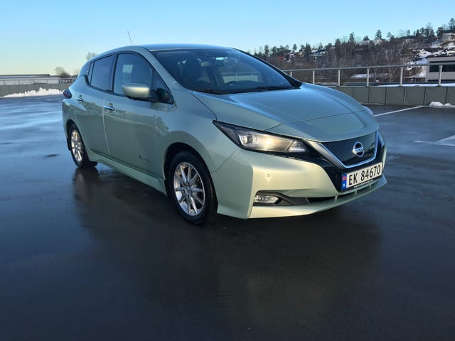 2018 NISSAN LEAF - 12