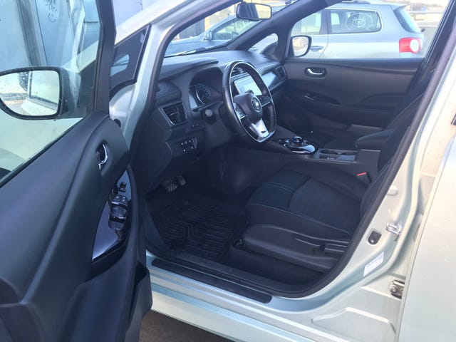 2018 NISSAN LEAF - 35