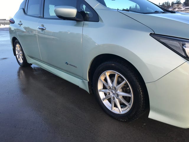 2018 NISSAN LEAF - 29