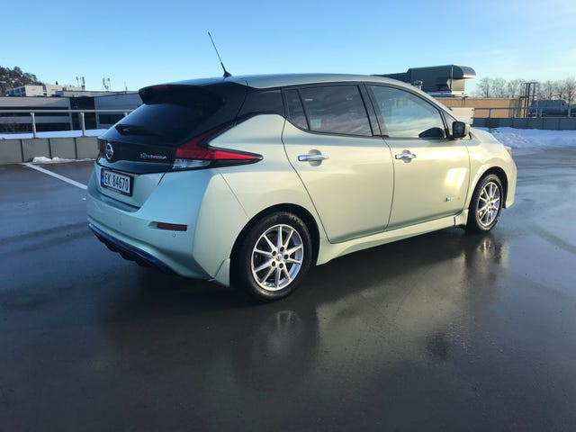 2018 NISSAN LEAF - 15