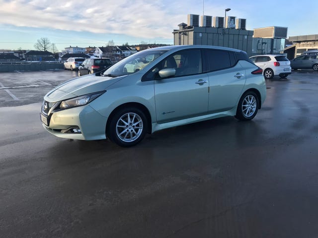 2018 NISSAN LEAF - 10