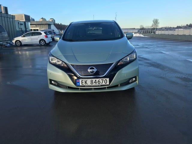 2018 NISSAN LEAF - 11