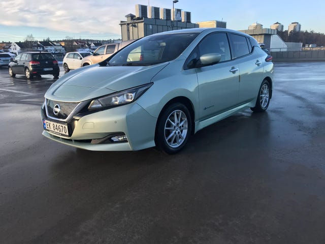 SJNFAAZE1U0007462 2018 NISSAN LEAF-2