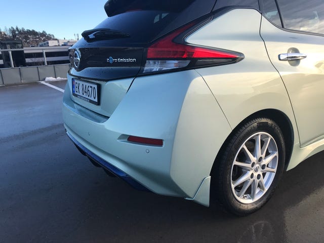 2018 NISSAN LEAF - 31