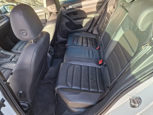 2018 VOLKSWAGEN GOLF - 9
