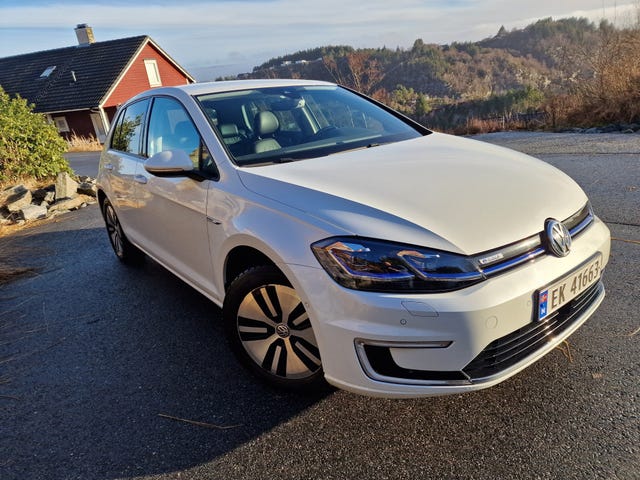 WVWZZZAUZHW952705 2018 VOLKSWAGEN GOLF-0
