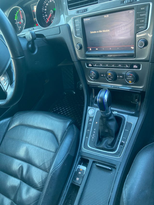 2015 VOLKSWAGEN GOLF - 15