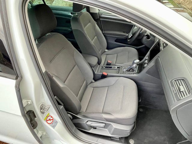 2018 VOLKSWAGEN GOLF - 12