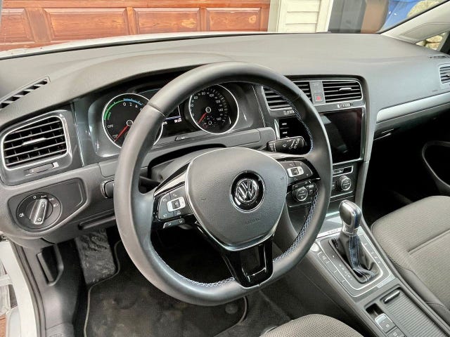 2018 VOLKSWAGEN GOLF - 11