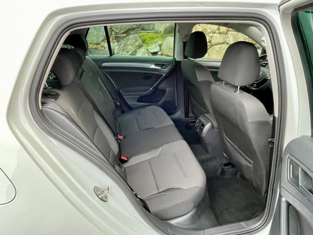 2018 VOLKSWAGEN GOLF - 10