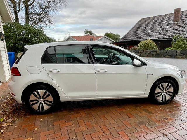 WVWZZZAUZJ8902899 2018 VOLKSWAGEN GOLF-3