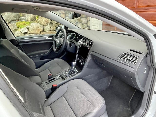 2018 VOLKSWAGEN GOLF - 21