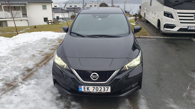 SJNFAAZE1U0003055 2018 NISSAN LEAF-1