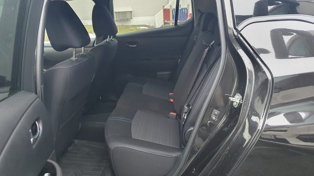 SJNFAAZE1U0003055 2018 NISSAN LEAF-5