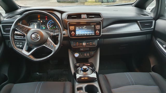 2018 NISSAN LEAF - 9