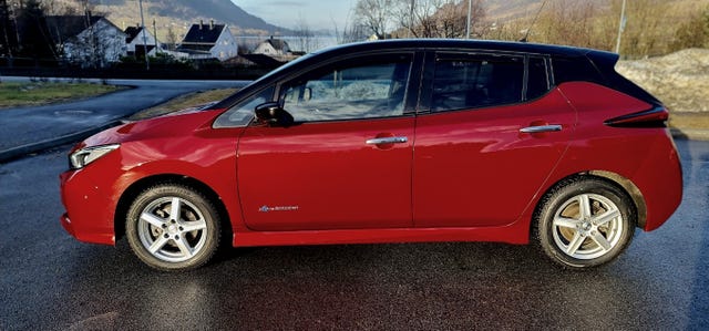 2020 NISSAN LEAF - 31