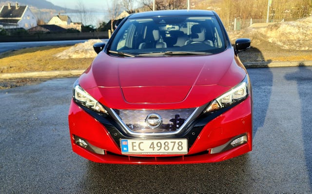 2020 NISSAN LEAF - 24