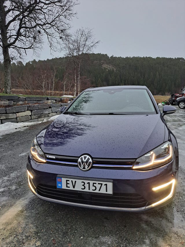 WVWZZZAUZKW900085 2019 VOLKSWAGEN GOLF-2