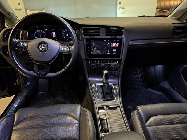 2019 VOLKSWAGEN GOLF - 9