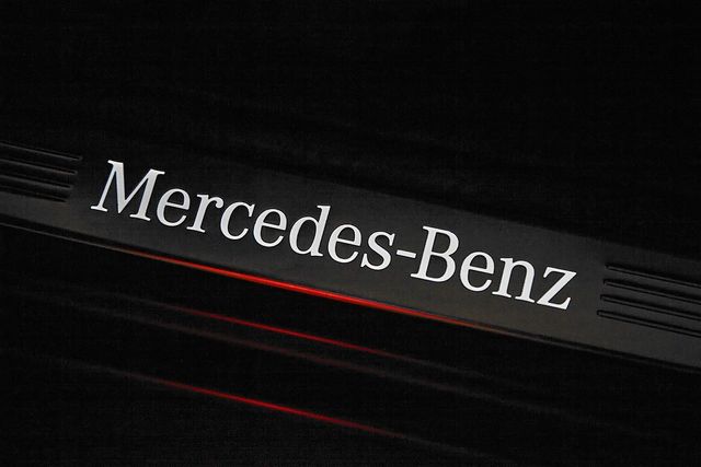 2018 MERCEDES-BENZ GLC - 25