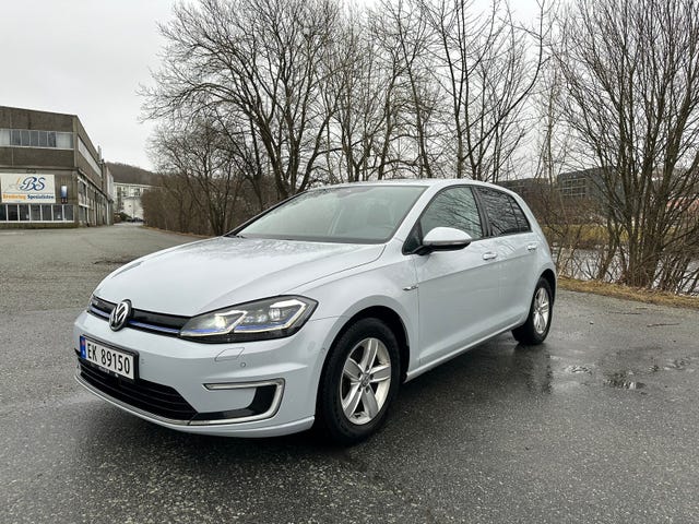 WVWZZZAUZJ8905285 2018 VOLKSWAGEN GOLF-0