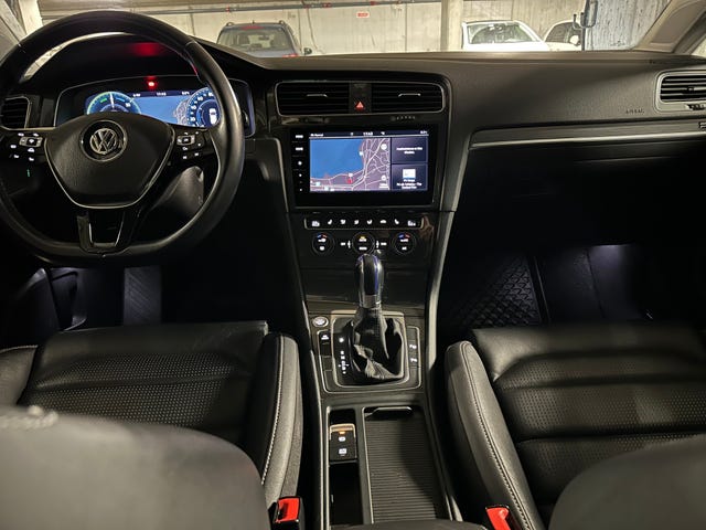 2018 VOLKSWAGEN GOLF - 8