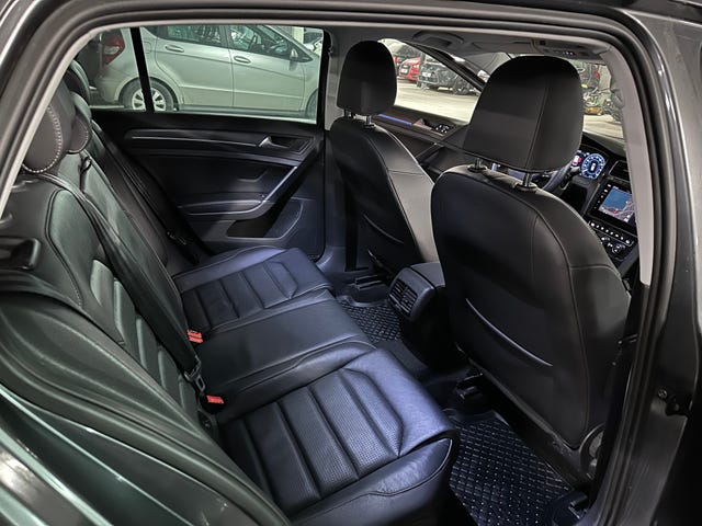 2018 VOLKSWAGEN GOLF - 15