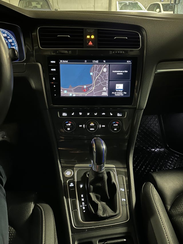 2018 VOLKSWAGEN GOLF - 9