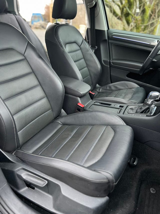 2019 VOLKSWAGEN GOLF - 8