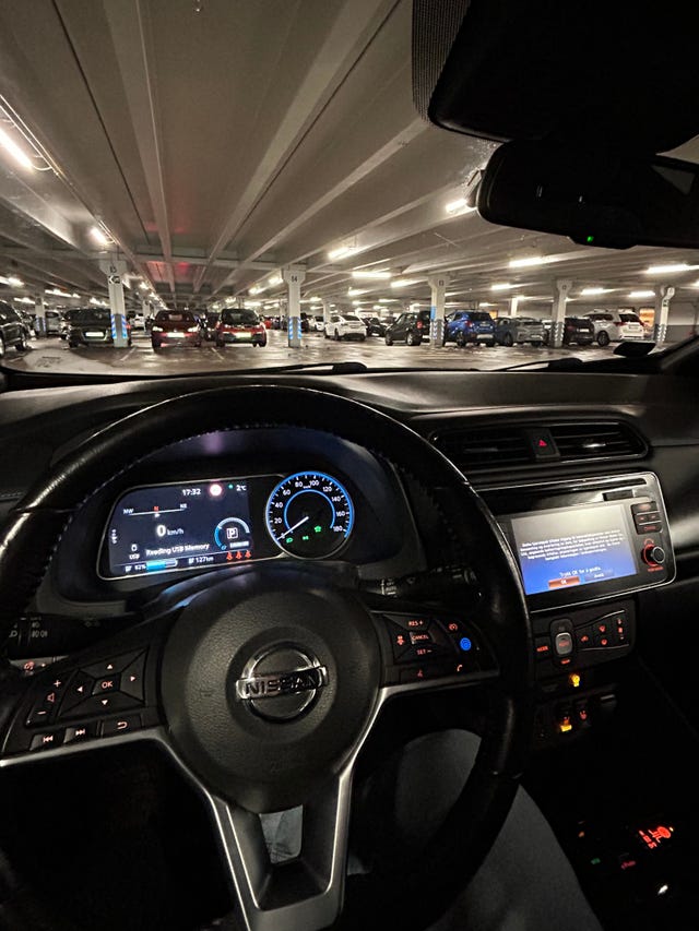 2018 NISSAN LEAF - 12