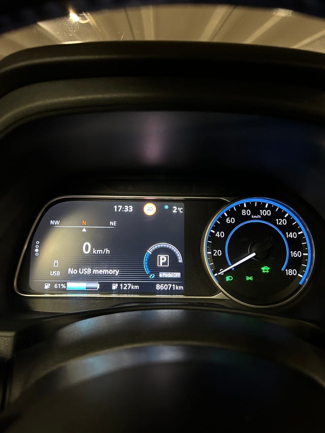2018 NISSAN LEAF - 10