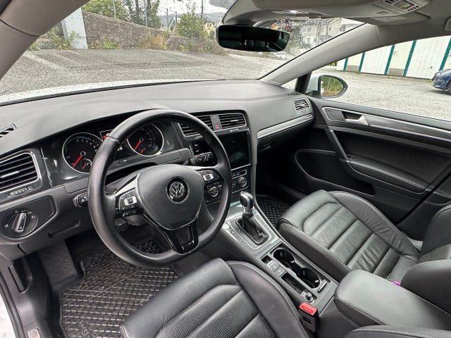2018 VOLKSWAGEN GOLF - 12