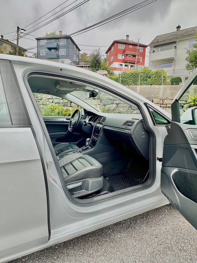 2018 VOLKSWAGEN GOLF - 10