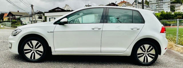 WVWZZZAUZJW902296 2018 VOLKSWAGEN GOLF-2