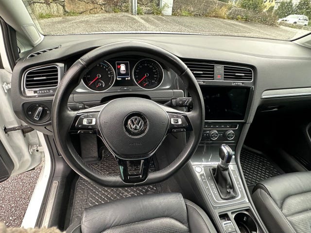 2018 VOLKSWAGEN GOLF - 13