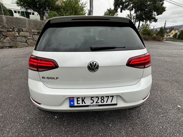 WVWZZZAUZJW902296 2018 VOLKSWAGEN GOLF-4