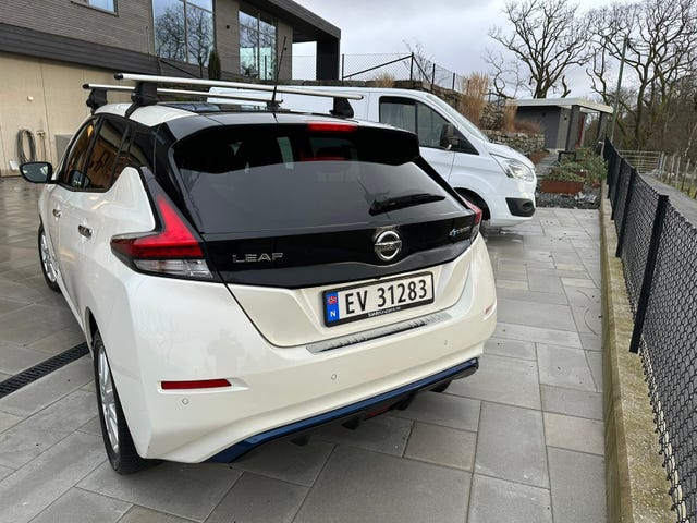 SJNFAAZE1U0036294 2018 NISSAN LEAF-1