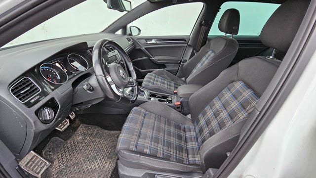 2015 VOLKSWAGEN GOLF - 20