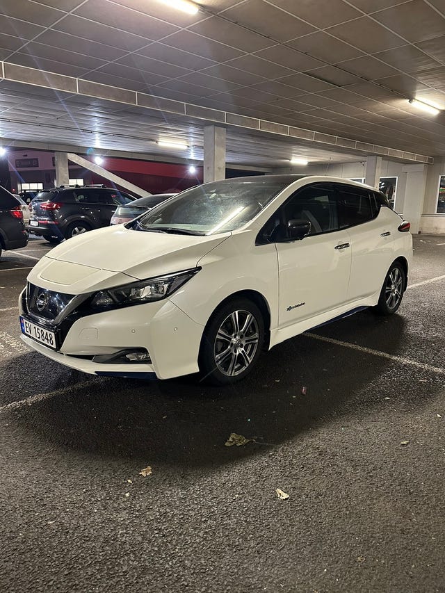 SJNFAAZE1U0017706 2018 NISSAN LEAF-1