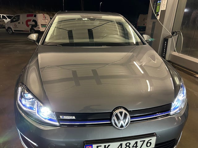 2018 VOLKSWAGEN GOLF - 18