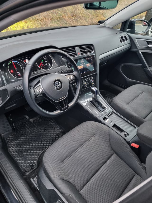 2019 VOLKSWAGEN GOLF - 14
