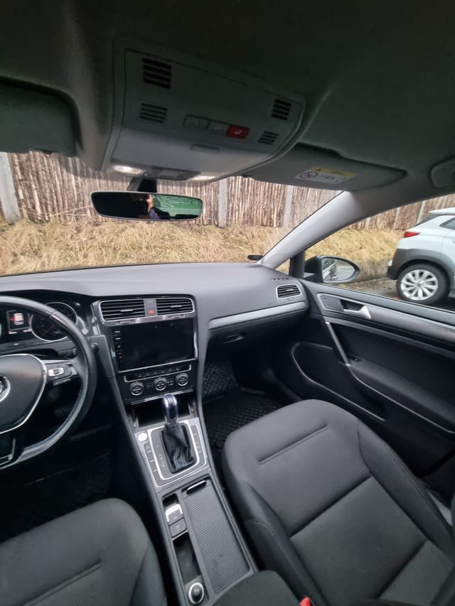 2019 VOLKSWAGEN GOLF - 16