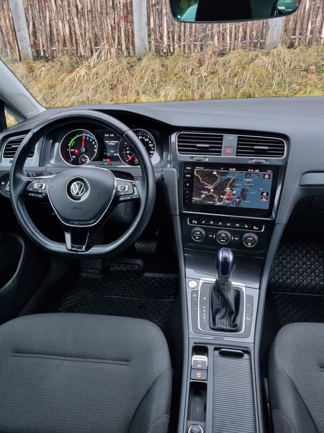 2019 VOLKSWAGEN GOLF - 15